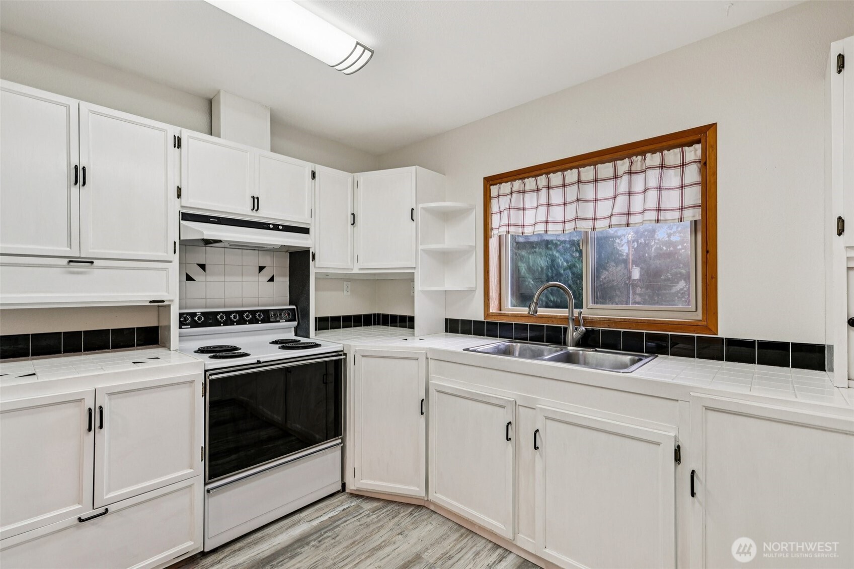 1095 Worthy Place Greenbank WA 98253