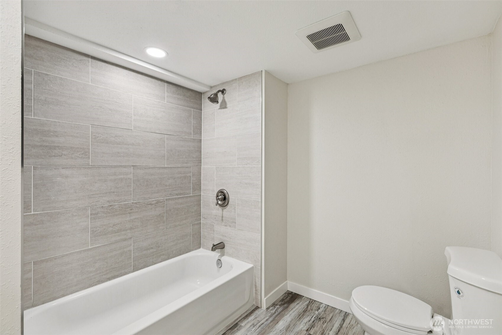 1095 Worthy Place Greenbank WA 98253