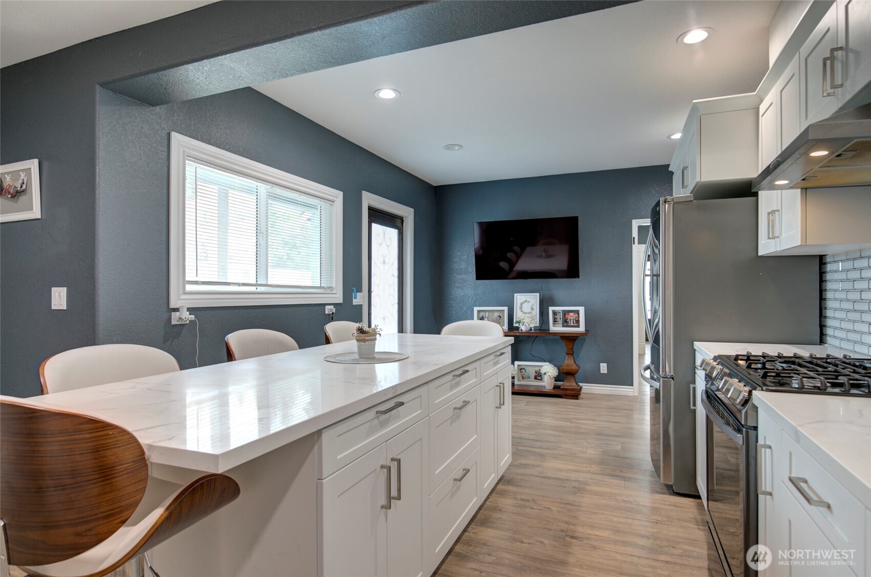 802 Eklund Avenue Hoquiam WA 98550