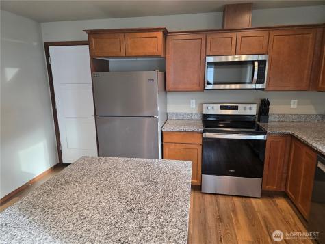 271 George Loop Rock Island WA 98850
