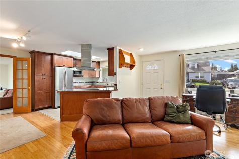 4813 150th Place SW Edmonds WA 98026