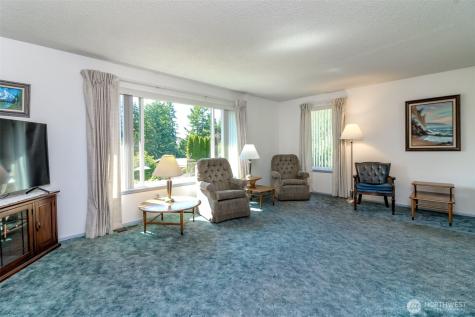 13632 183rd Avenue SE Renton WA 98059