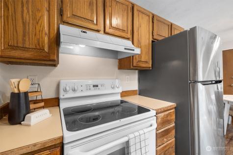 821 Harvest Road Bothell WA 98012