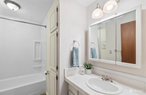 821 Harvest Road Bothell WA 98012