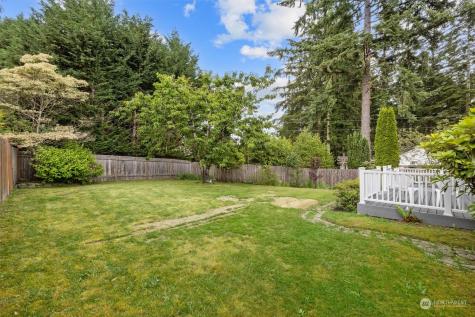 821 Harvest Road Bothell WA 98012