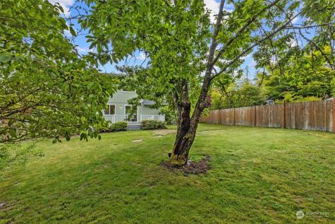 821 Harvest Road Bothell WA 98012