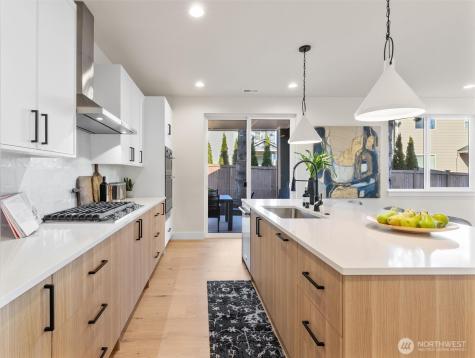 25 213th Place SW Bothell WA 98021