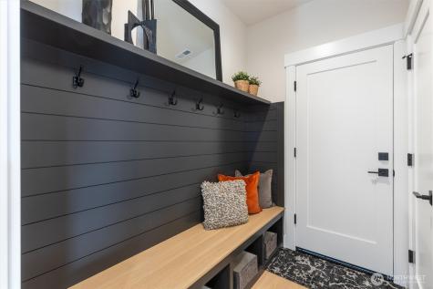 25 213th Place SW Bothell WA 98021