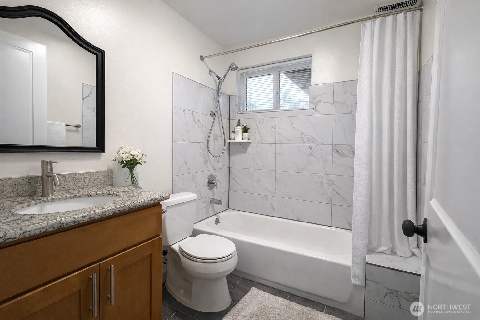 23504 110th Place SE Kent WA 98031
