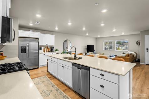 3512 Hoffman Hill Boulevard Dupont WA 98327