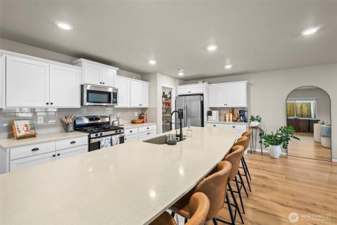 3512 Hoffman Hill Boulevard Dupont WA 98327
