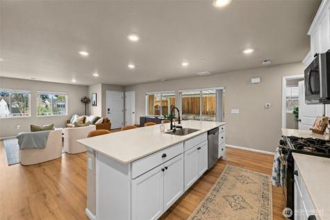 3512 Hoffman Hill Boulevard Dupont WA 98327