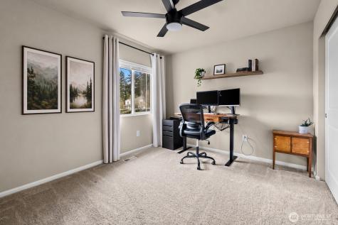 3512 Hoffman Hill Boulevard Dupont WA 98327