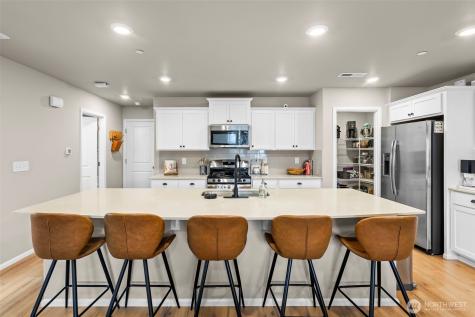 3512 Hoffman Hill Boulevard Dupont WA 98327