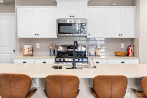 3512 Hoffman Hill Boulevard Dupont WA 98327