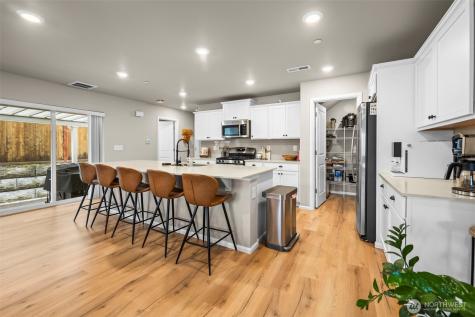 3512 Hoffman Hill Boulevard Dupont WA 98327