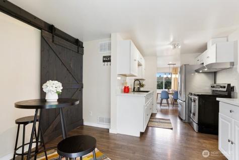 12214 4th Avenue SW Seattle WA 98146