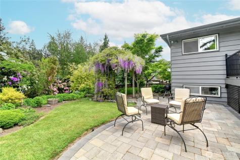 2430 155th Place SE Bellevue WA 98007