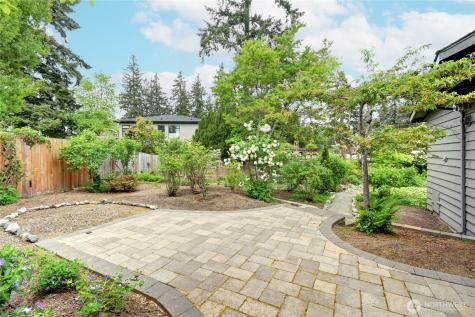 2430 155th Place SE Bellevue WA 98007