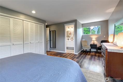 2430 155th Place SE Bellevue WA 98007