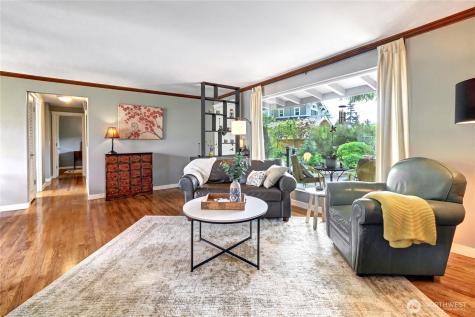 2430 155th Place SE Bellevue WA 98007