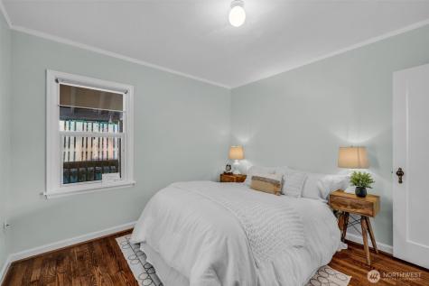 2301 Delmar Drive E Seattle WA 98102