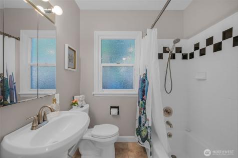 2301 Delmar Drive E Seattle WA 98102
