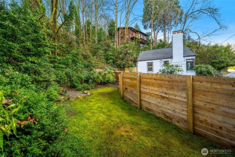 2301 Delmar Drive E Seattle WA 98102