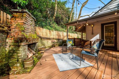 2301 Delmar Drive E Seattle WA 98102