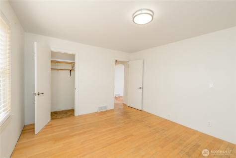 405 W Spruce Street Sequim WA 98362