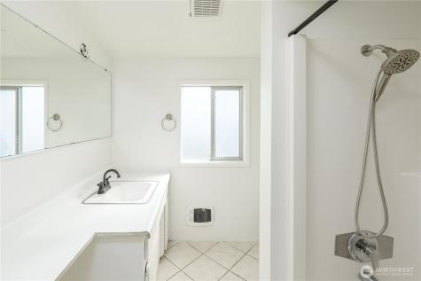 405 W Spruce Street Sequim WA 98362
