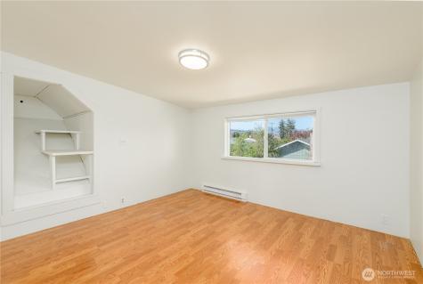 405 W Spruce Street Sequim WA 98362