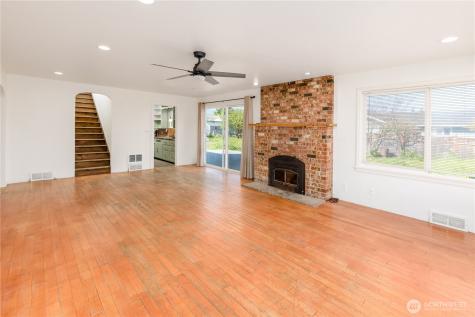 405 W Spruce Street Sequim WA 98362