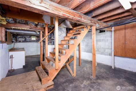 405 W Spruce Street Sequim WA 98362