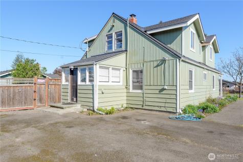 405 W Spruce Street Sequim WA 98362