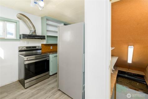 405 W Spruce Street Sequim WA 98362