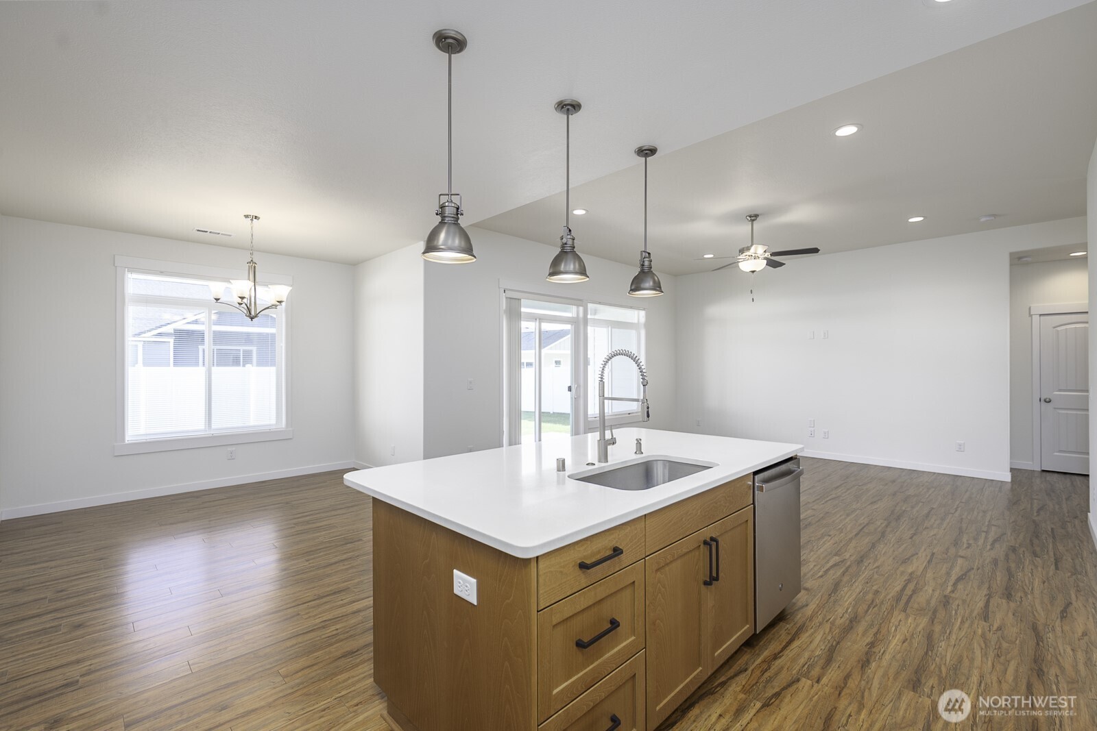 912 7th Avenue NE Ephrata WA 98823