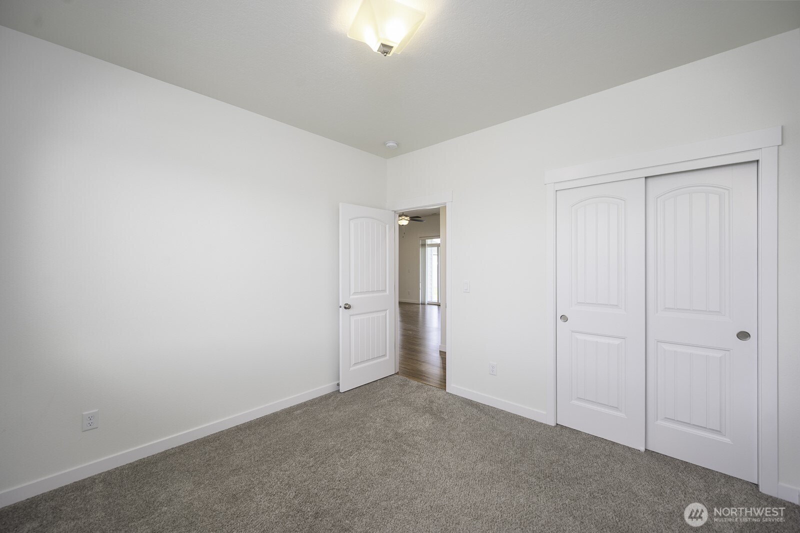 912 7th Avenue NE Ephrata WA 98823