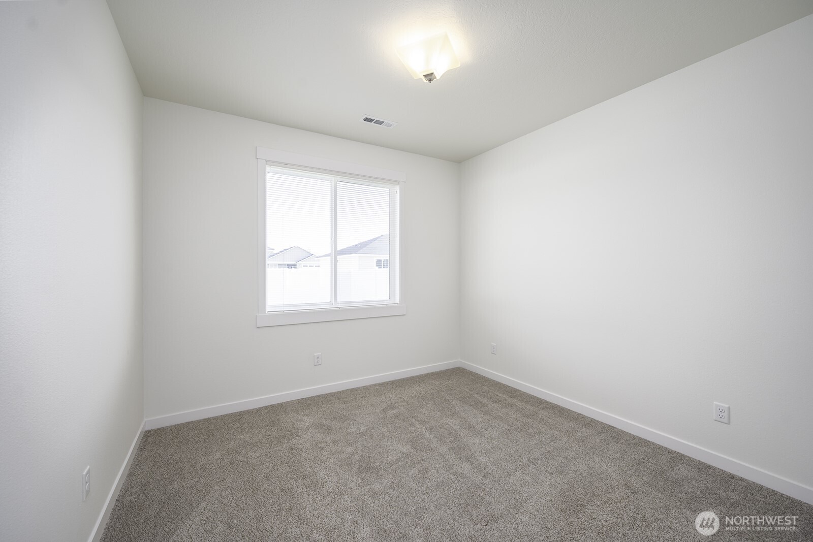 912 7th Avenue NE Ephrata WA 98823