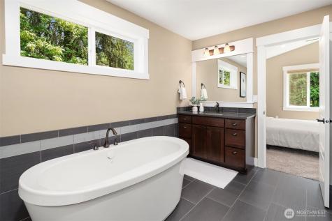 10724 206th Street SE Snohomish WA 98296