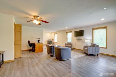 12770 Eagle Drive Burlington WA 98233