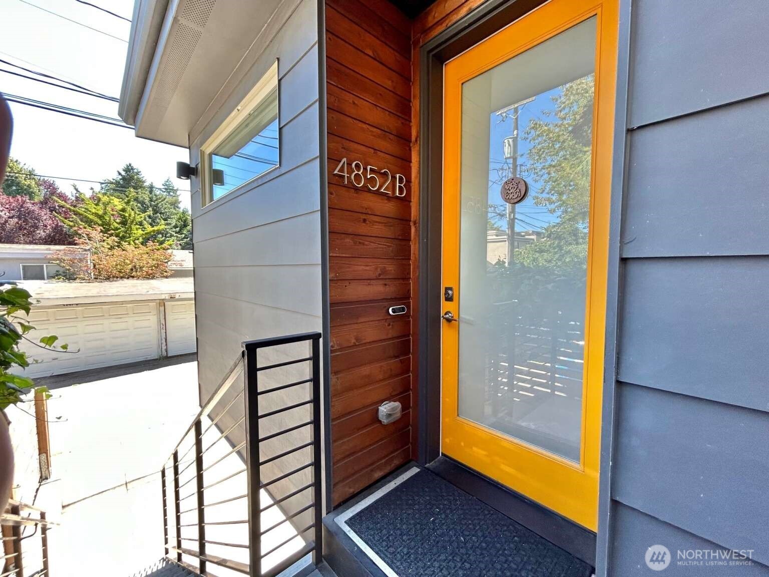 4852 40th Avenue SW Seattle WA 98116