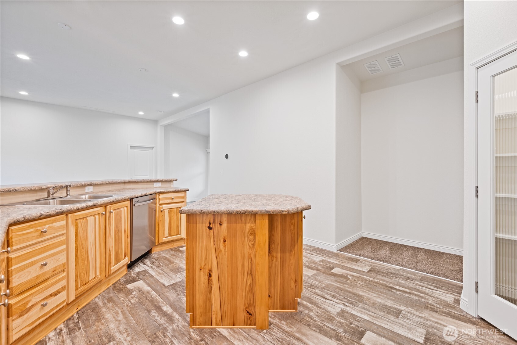1728 Spirit Lake Highway Castle Rock WA 98611