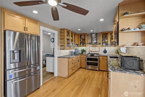 11303 126th Avenue NE Kirkland WA 98033