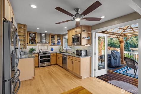 11303 126th Avenue NE Kirkland WA 98033