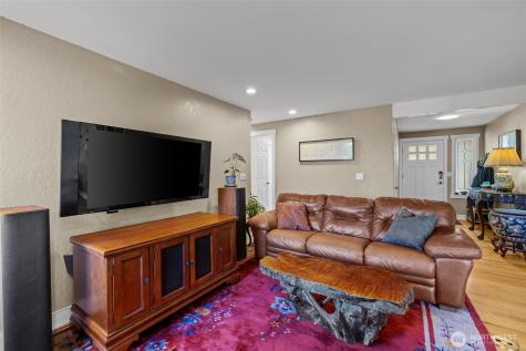 11303 126th Avenue NE Kirkland WA 98033