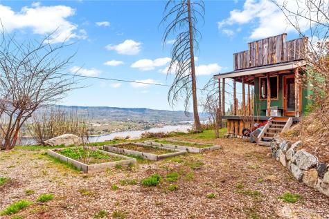 109 Granit Falls Road Chelan WA 98816