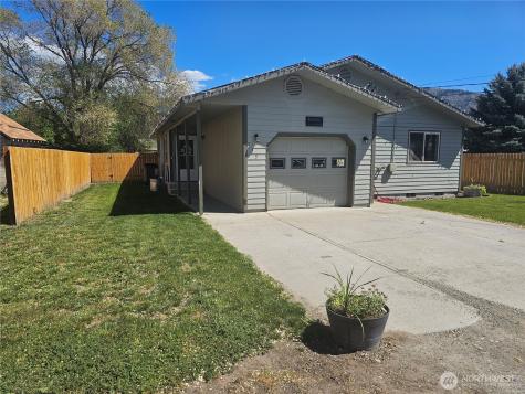 315 Juniper Street Oroville WA 98844