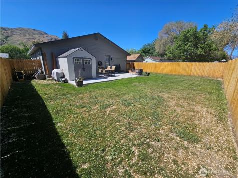 315 Juniper Street Oroville WA 98844