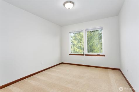 2411 43rd Avenue SE Puyallup WA 98374